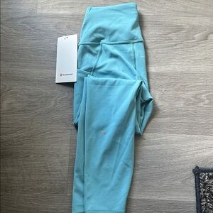 Lululemon Wunder Train HR with pockets